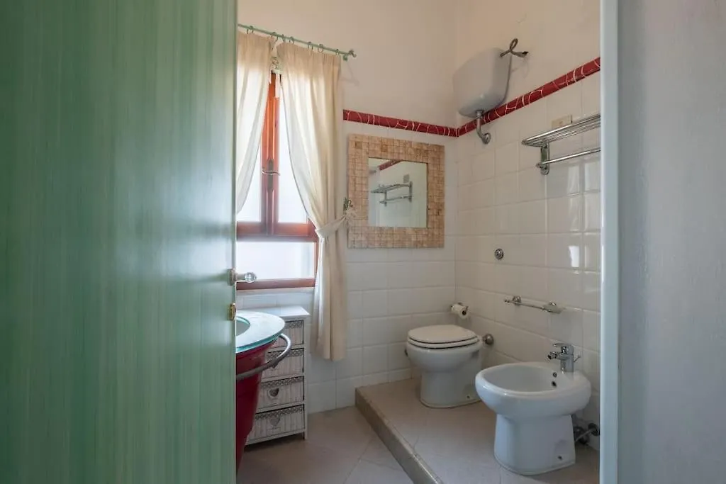 House, Just 1 Minute From The Beach Porto Pino