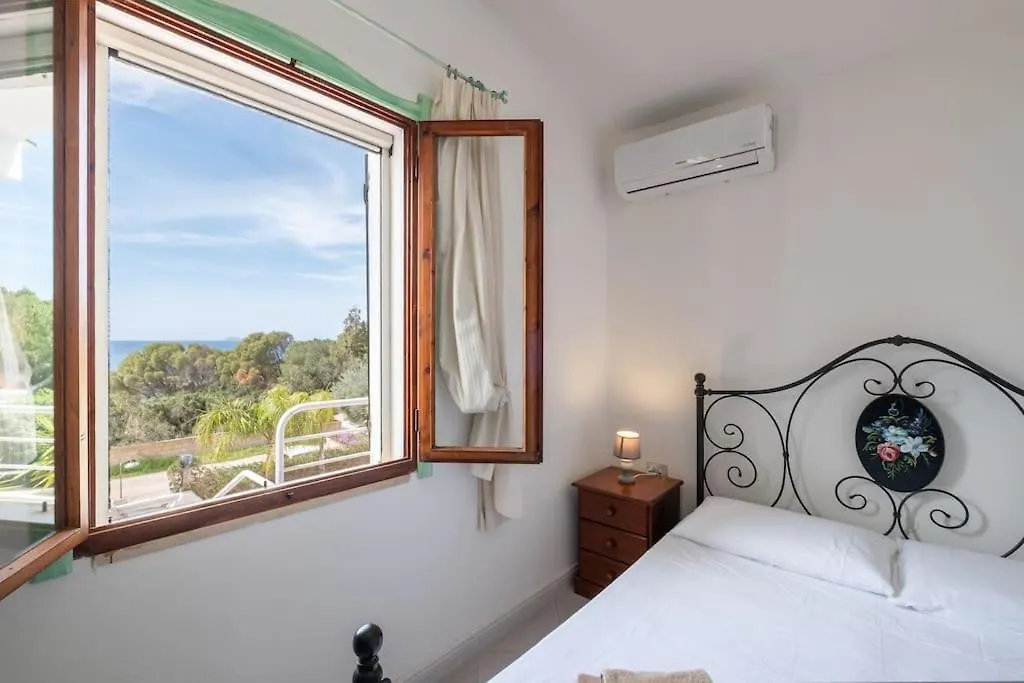 House, Just 1 Minute From The Beach Porto Pino