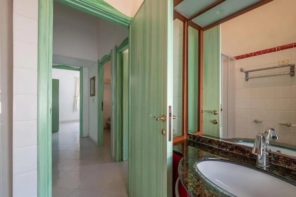 Villa House, Just 1 Minute From The Beach Porto Pino Italia